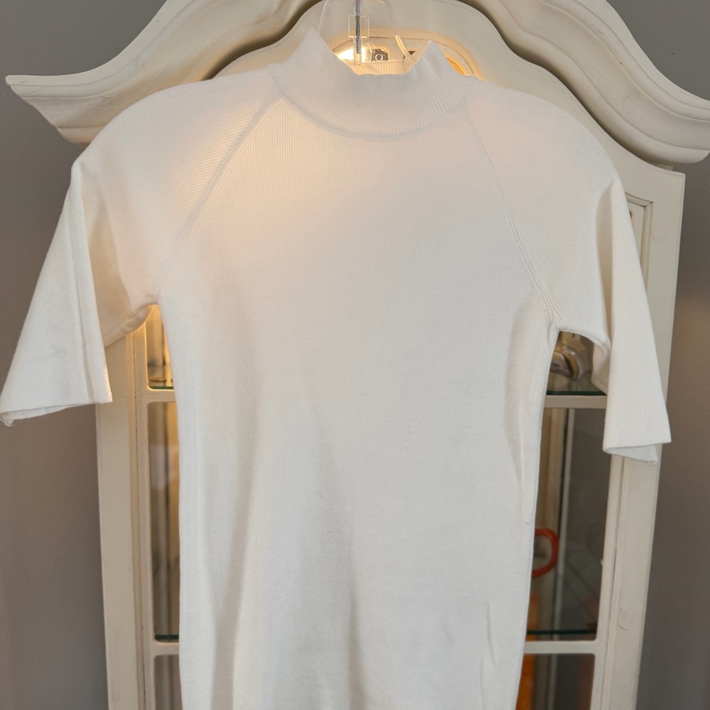 Chic White Short Sleeve Women's Top